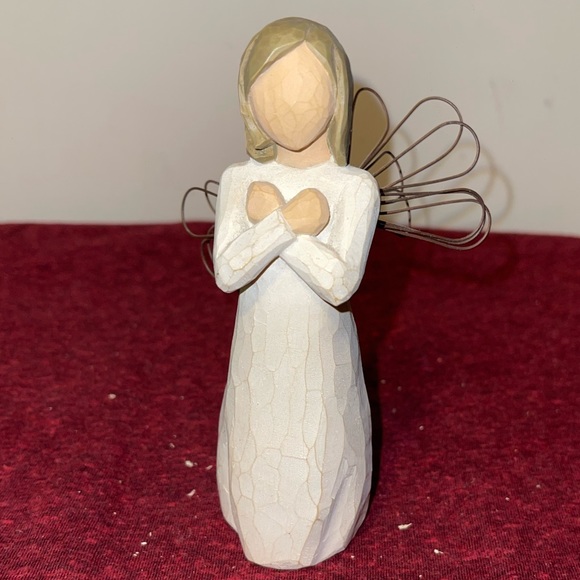 WILLOW TREE ‘ Sign for Love’ small figurine